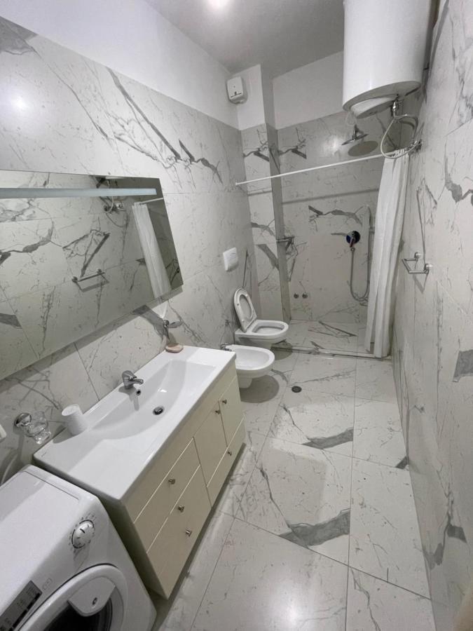 Gjiri Lalzit Apartment Durrës